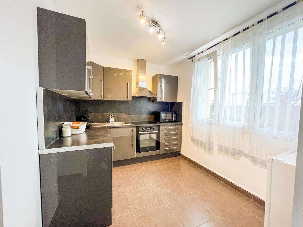Suite Fanette Vénissieux 外观 照片