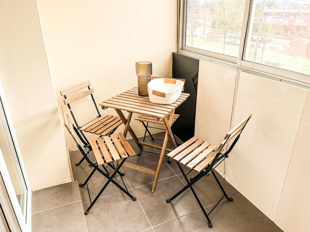 Suite Fanette Vénissieux 外观 照片
