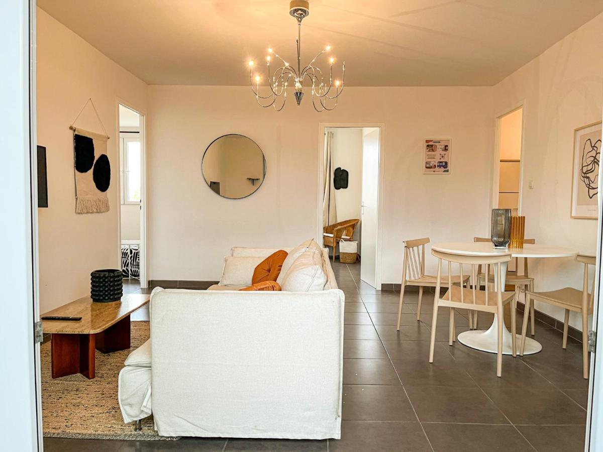 Suite Fanette Vénissieux 外观 照片